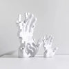 Giant Pixel Hand Figurines Nordic Resin Statue Creative Mosaic Hand Desktop Decor Luxuruy Living Room Decoration Home Ornament